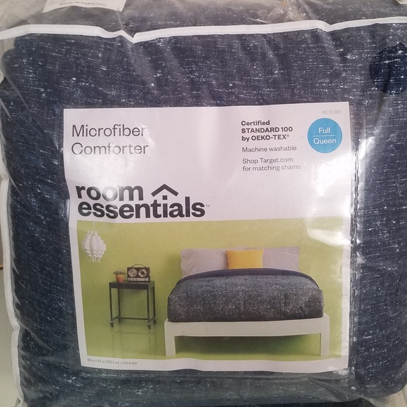 Room Essentials Other - Microfiber Comforter